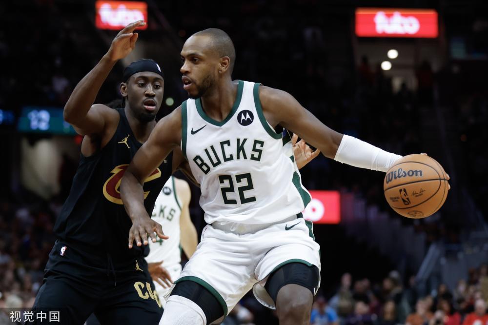 伊东纯也在 伊东纯也在